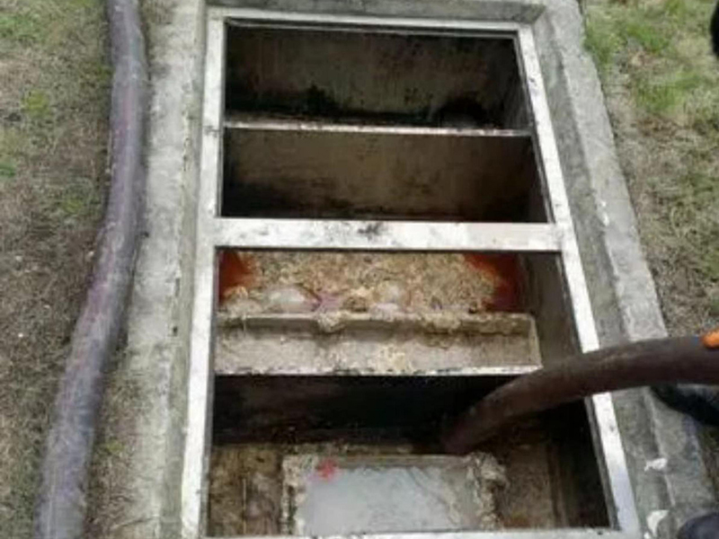 于田隔油池清理